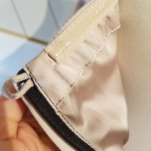 H&M Satin Sweetheart Bubble hem Dress - Picture 7 of 7